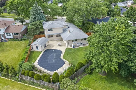 2019 East Avon Lane Arlington Heights IL 60004
