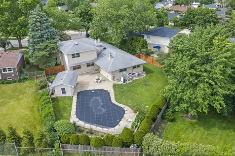 2019 East Avon Lane Arlington Heights IL 60004