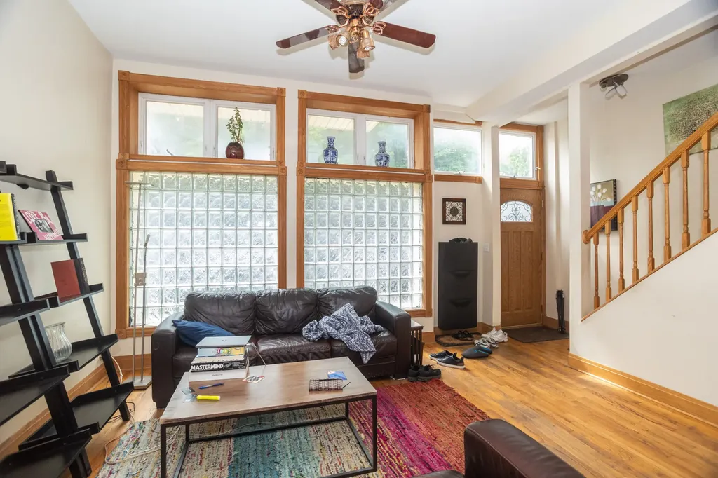 2007 North Oakley Avenue Chicago IL 60647