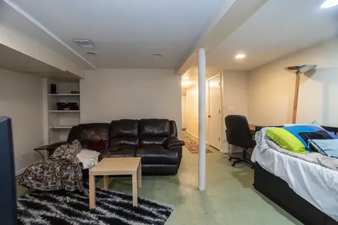 2007 North Oakley Avenue Chicago IL 60647