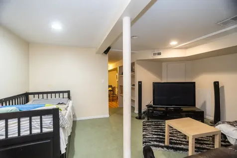 2007 North Oakley Avenue Chicago IL 60647