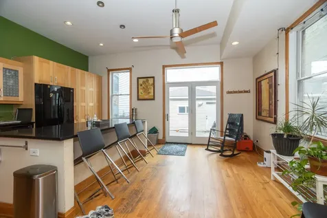 2007 North Oakley Avenue Chicago IL 60647