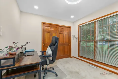 2872 Whispering Oaks Court Buffalo Grove IL 60089