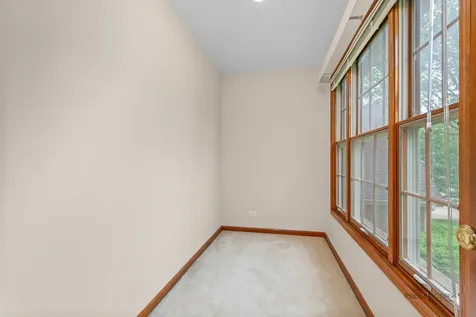 2872 Whispering Oaks Court Buffalo Grove IL 60089