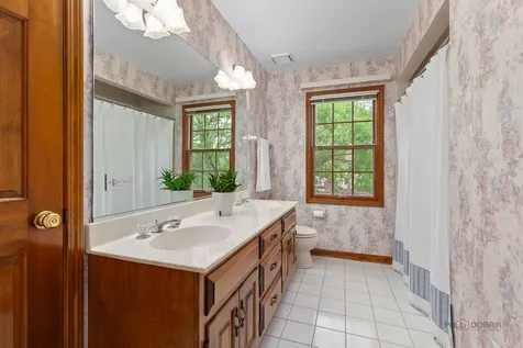 2872 Whispering Oaks Court Buffalo Grove IL 60089
