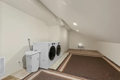 2872 Whispering Oaks Court Buffalo Grove IL 60089