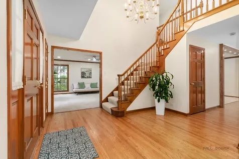 2872 Whispering Oaks Court Buffalo Grove IL 60089