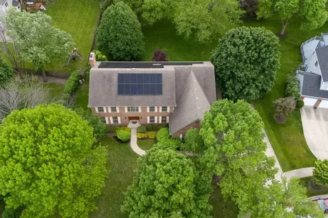 2872 Whispering Oaks Court Buffalo Grove IL 60089