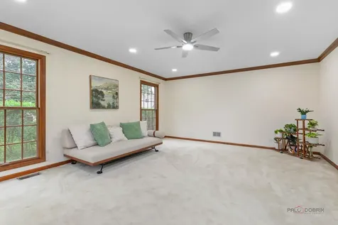 2872 Whispering Oaks Court Buffalo Grove IL 60089