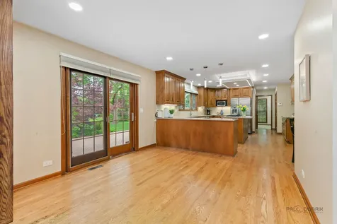 2872 Whispering Oaks Court Buffalo Grove IL 60089