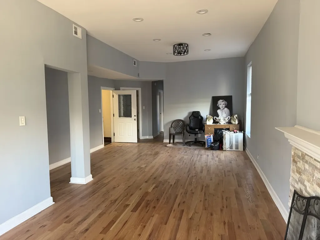 2744 West Division Street Chicago IL 60622