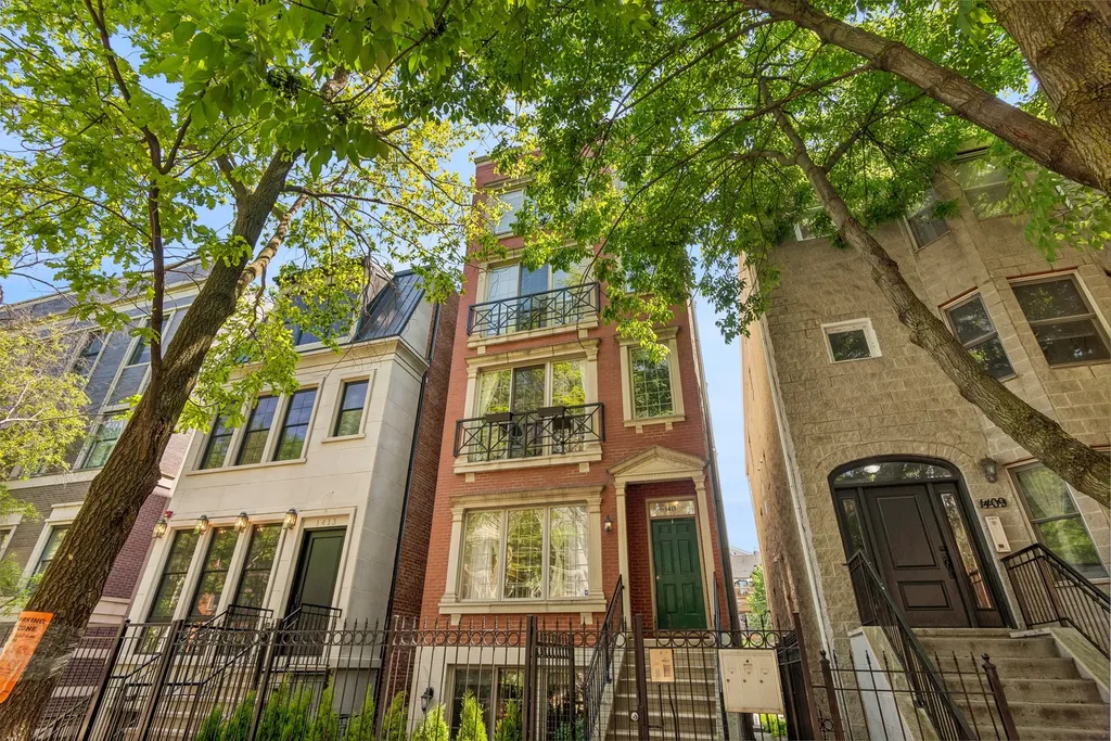 1411 North Mohawk Street Chicago IL 60610