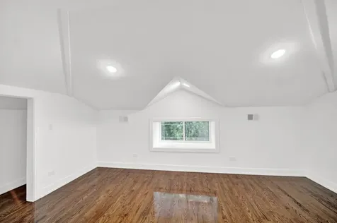 6840 South Cregier Avenue Chicago IL 60649