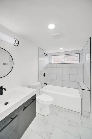 6840 South Cregier Avenue Chicago IL 60649