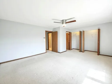 804 North Tamarac Boulevard Addison IL 60101