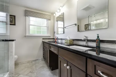 1631 South Surrey Ridge Drive Arlington Heights IL 60005