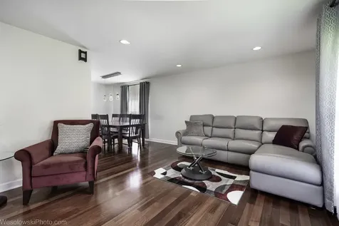1631 South Surrey Ridge Drive Arlington Heights IL 60005