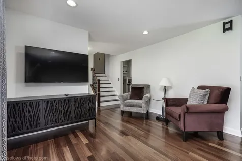 1631 South Surrey Ridge Drive Arlington Heights IL 60005