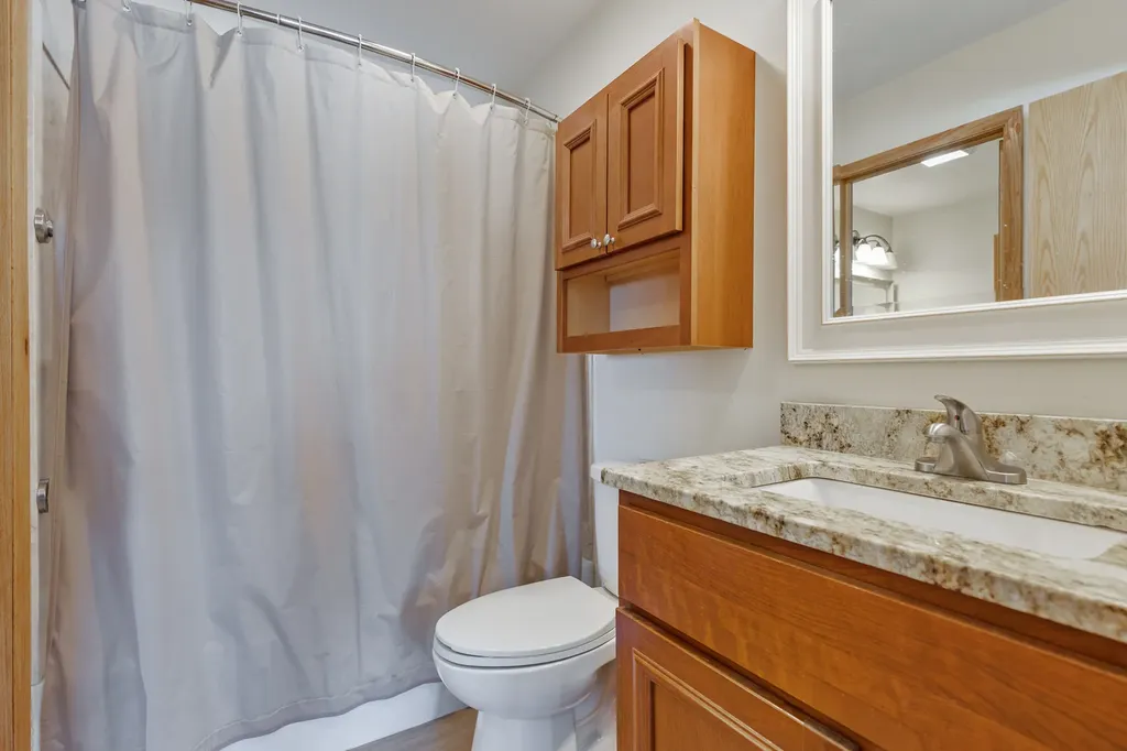717 Whitesail Drive Schaumburg IL 60194