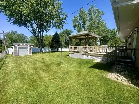 1705 North North Avenue Mchenry IL 60050