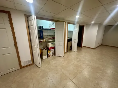 1705 North North Avenue Mchenry IL 60050