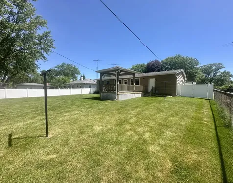 1705 North North Avenue Mchenry IL 60050