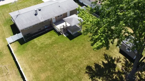 1705 North North Avenue Mchenry IL 60050