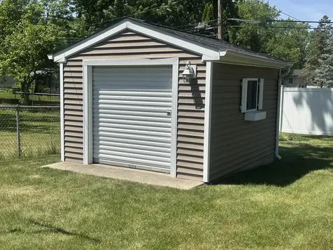 1705 North North Avenue Mchenry IL 60050