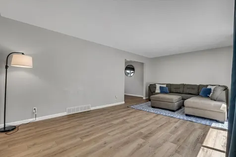 4714 20TH Avenue Moline IL 61265