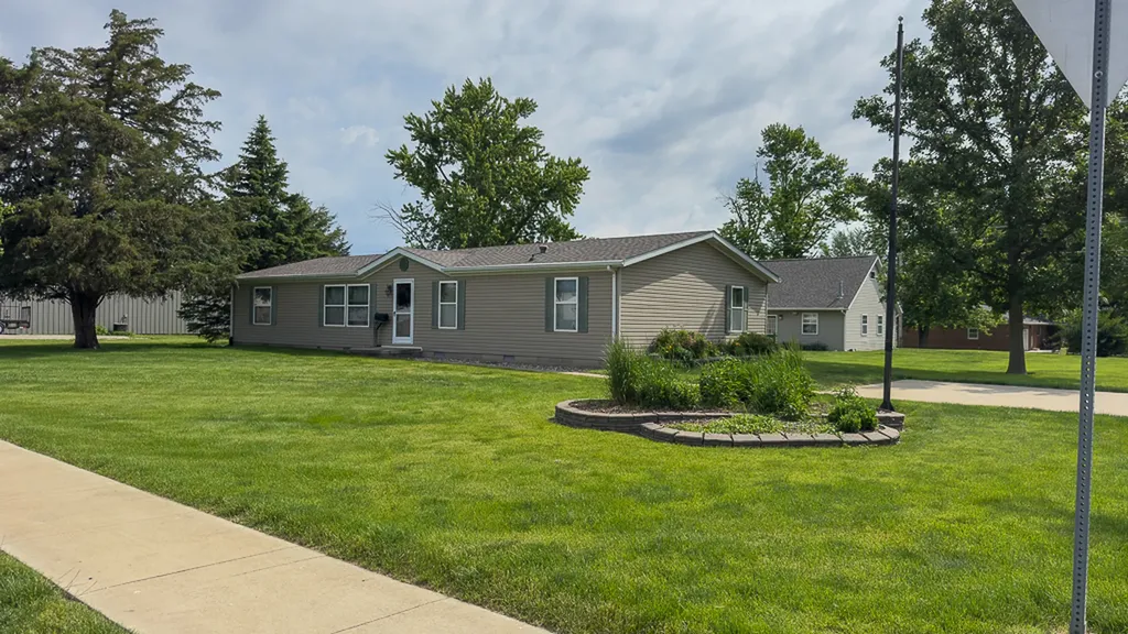 301 Oak Street Minonk IL 61760