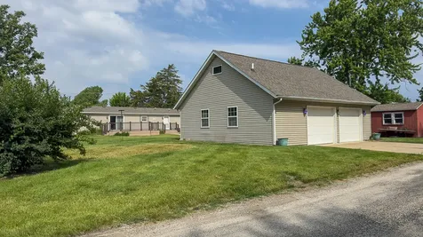 301 Oak Street Minonk IL 61760