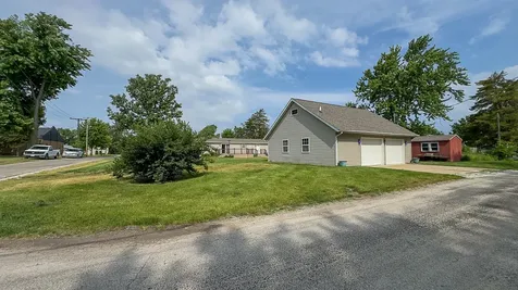 301 Oak Street Minonk IL 61760