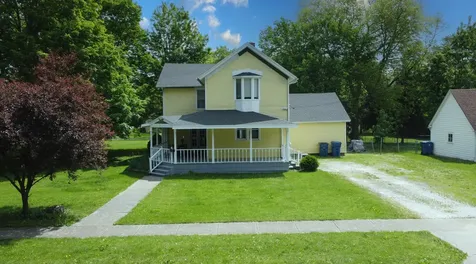 407 East Mulberry Street Watseka IL 60970
