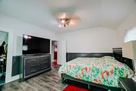 407 East Mulberry Street Watseka IL 60970