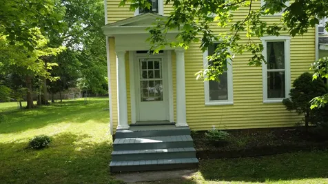 407 East Mulberry Street Watseka IL 60970