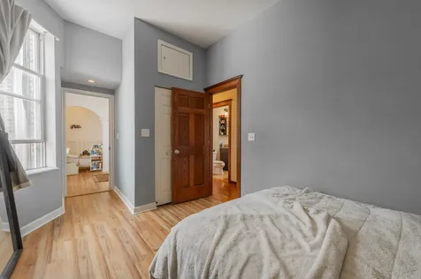 1537 North Rockwell Street Chicago IL 60622