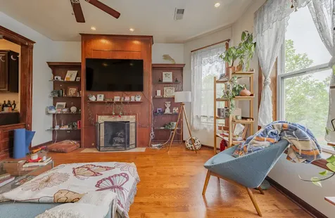 1537 North Rockwell Street Chicago IL 60622