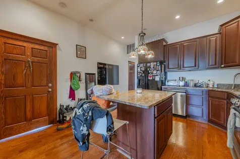 1537 North Rockwell Street Chicago IL 60622