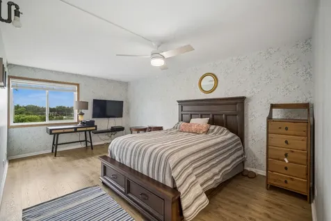 250 West Parliament Place Mount Prospect IL 60056