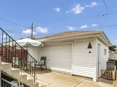 7008 West Montrose Avenue Norridge IL 60706