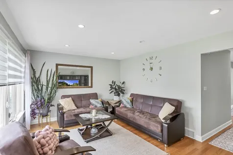 7008 West Montrose Avenue Norridge IL 60706