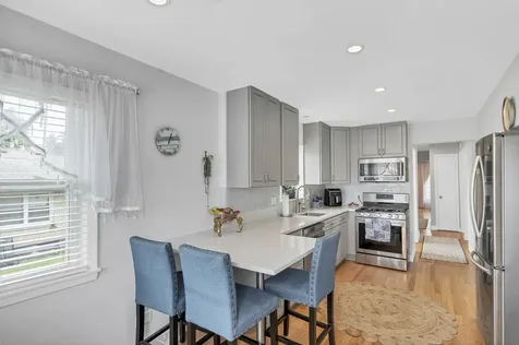 7008 West Montrose Avenue Norridge IL 60706