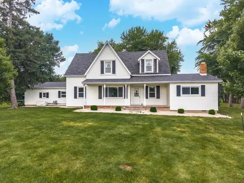 9834 North 1600 East Road Bloomington IL 61705