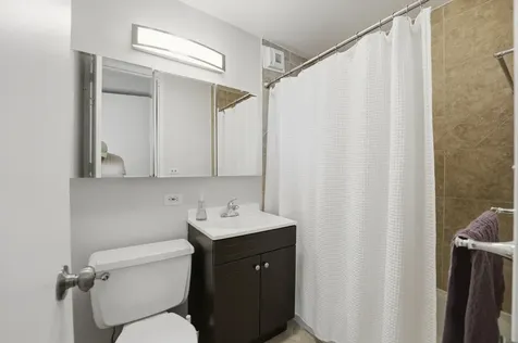 2626 North Lakeview Avenue Chicago IL 60614
