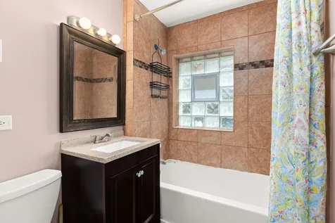2905 North 74th Avenue Elmwood Park IL 60707