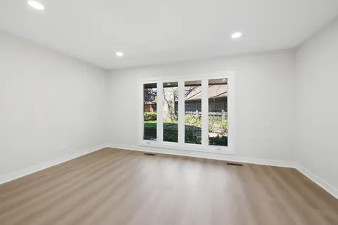 1935 Mission Hills Lane Northbrook IL 60062