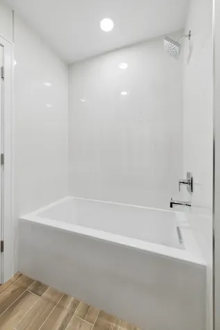 1935 Mission Hills Lane Northbrook IL 60062