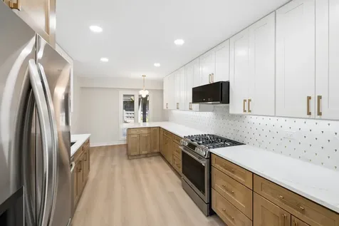 1935 Mission Hills Lane Northbrook IL 60062