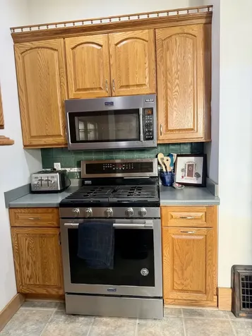 704 14TH Avenue Fulton IL 61252