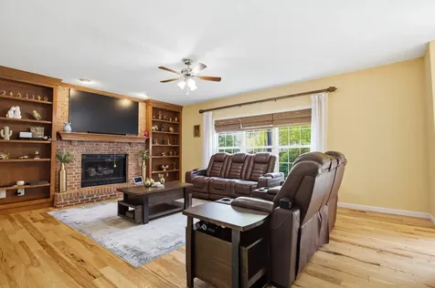2101 Crossgate Court Champaign IL 61822